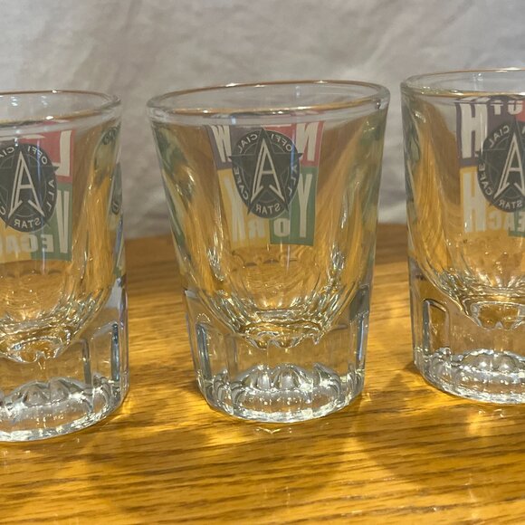 Vtg. Lot of 3 Shot glasses - All Star Cafes - Las Vegas, New York & South Beach - Picture 9 of 14